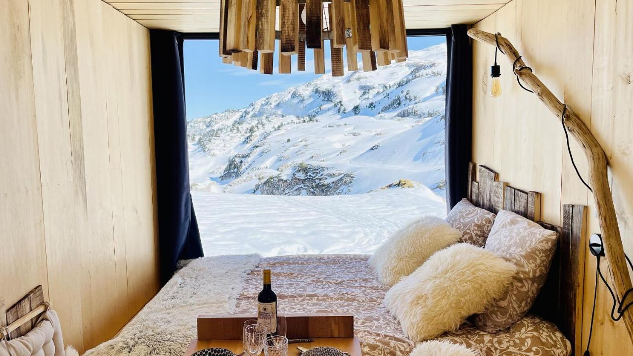 Atipic Lodge Арет Экстерьер фото
