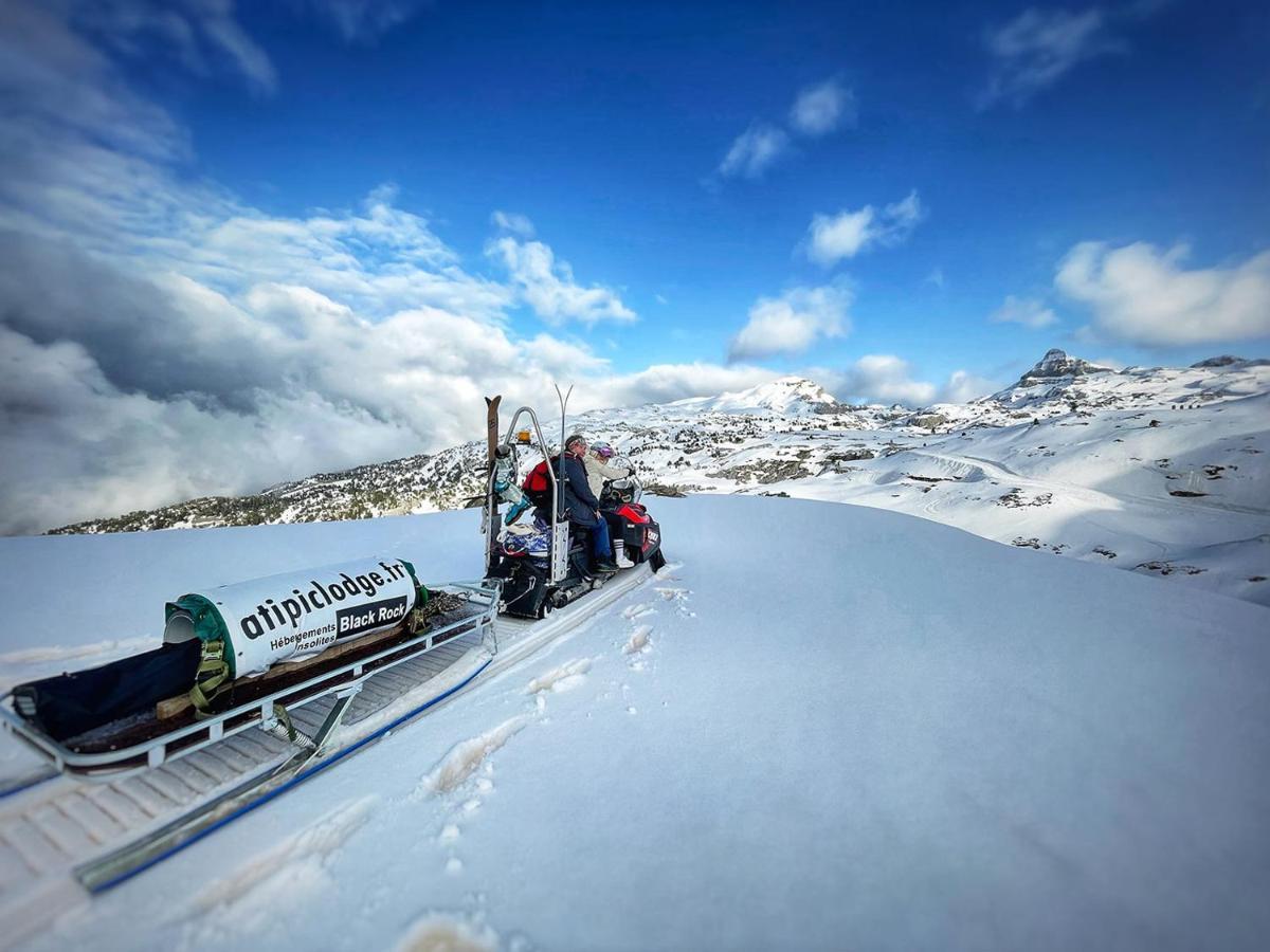 Atipic Lodge Арет Экстерьер фото